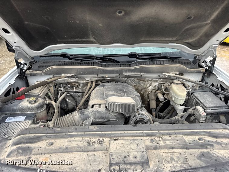 image for item EN0847 2016 Chevrolet Silverado 2500HD pickup truck