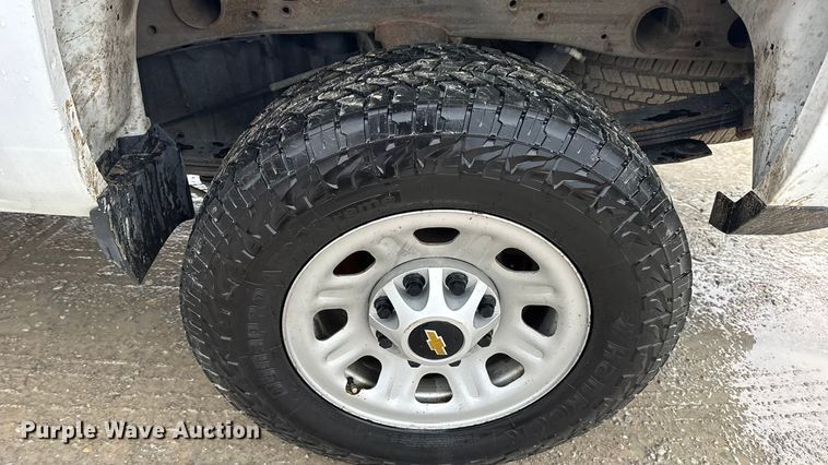 image for item EN0847 2016 Chevrolet Silverado 2500HD pickup truck