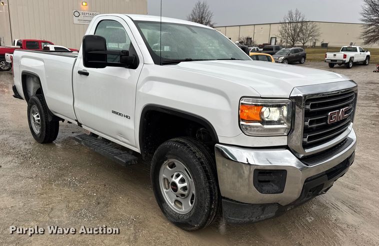 image for item EN0848 2018 GMC Sierra 2500HD pickup truck