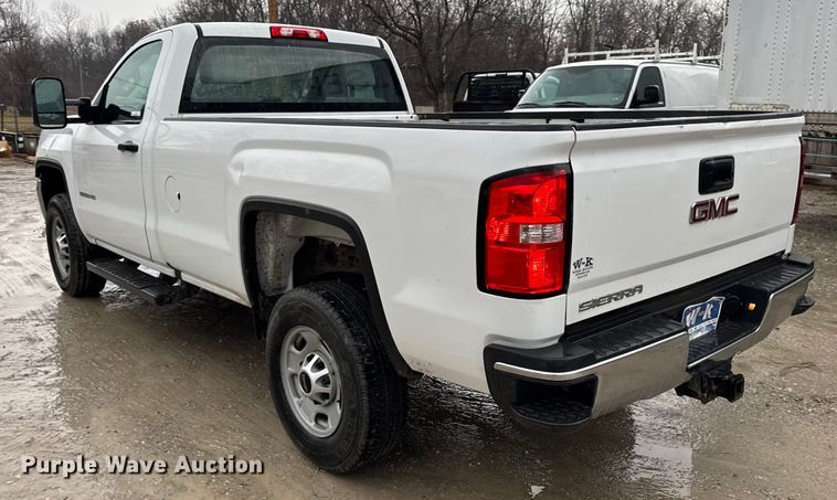 image for item EN0848 2018 GMC Sierra 2500HD pickup truck