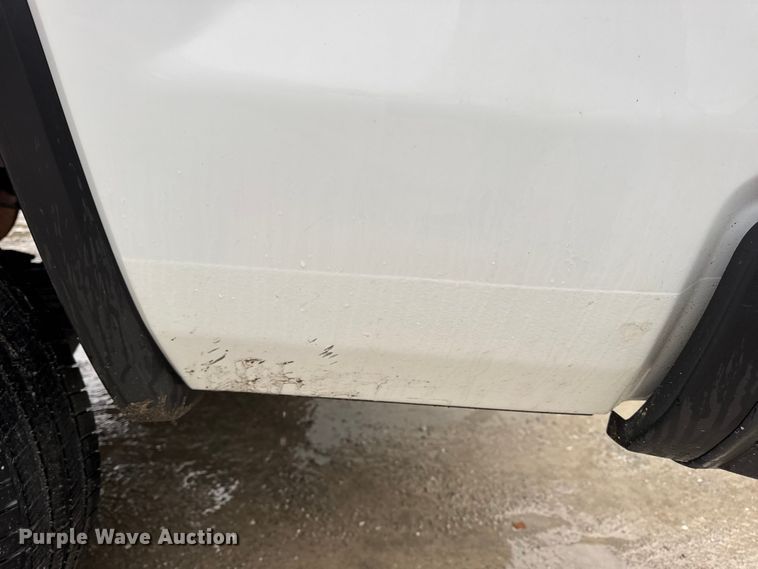 image for item EN0848 2018 GMC Sierra 2500HD pickup truck