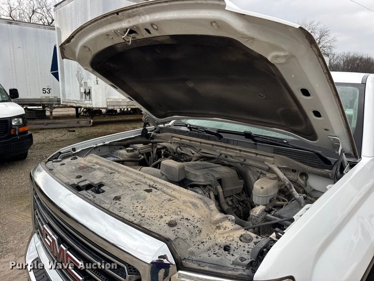 image for item EN0848 2018 GMC Sierra 2500HD pickup truck