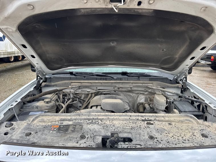 image for item EN0848 2018 GMC Sierra 2500HD pickup truck