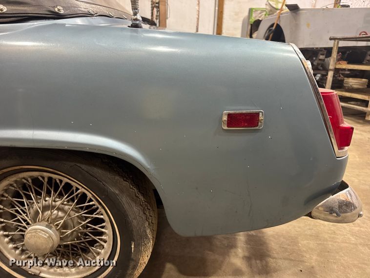 image for item EN0856 1969 MG Midget convertible