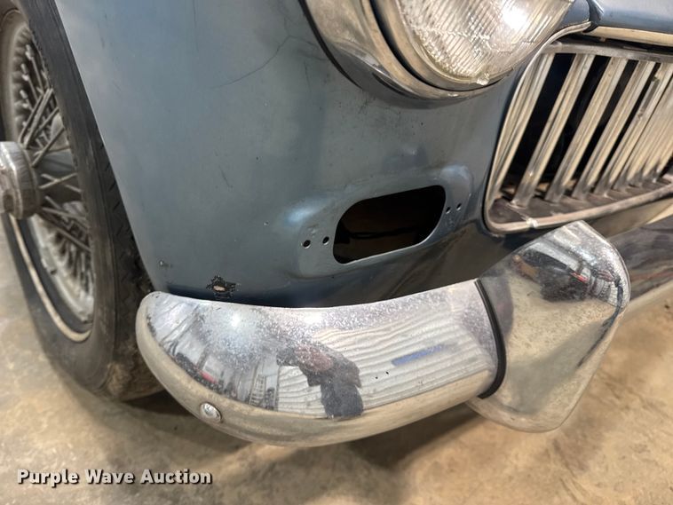 image for item EN0856 1969 MG Midget convertible