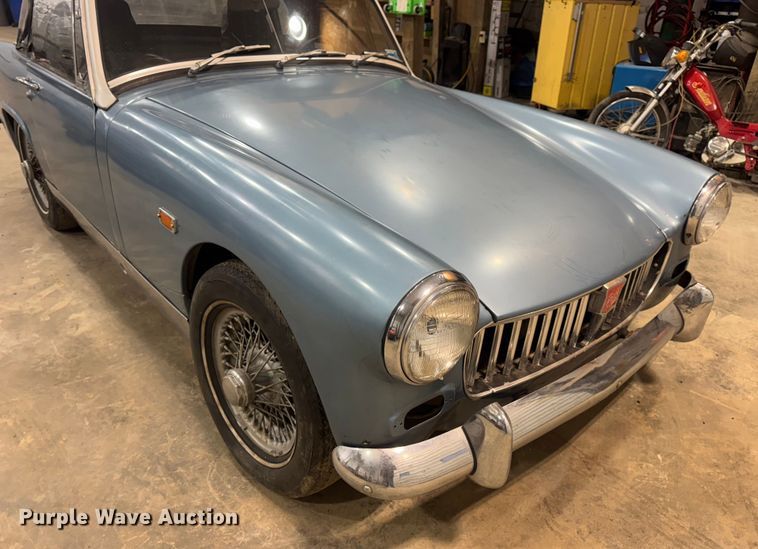 image for item EN0856 1969 MG Midget convertible
