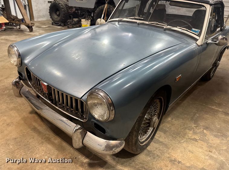 image for item EN0856 1969 MG Midget convertible