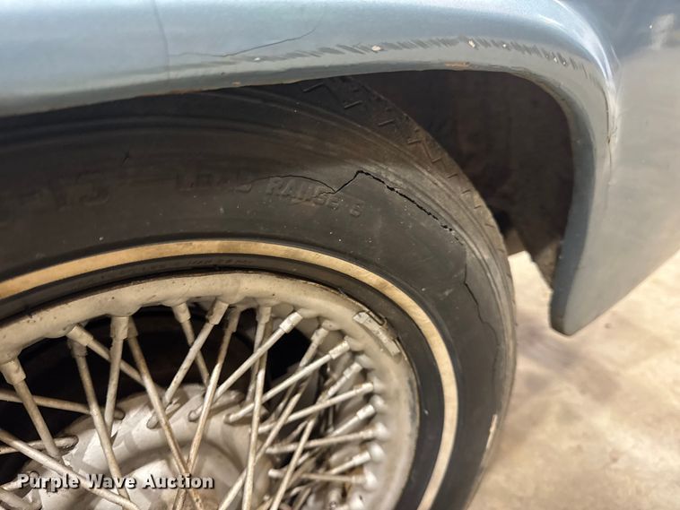 image for item EN0856 1969 MG Midget convertible