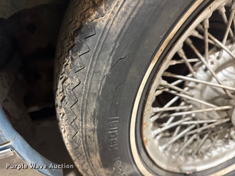 image for item EN0856 1969 MG Midget convertible