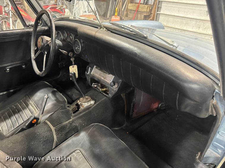 image for item EN0856 1969 MG Midget convertible