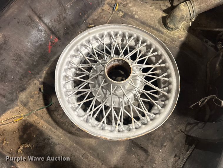 image for item EN0856 1969 MG Midget convertible