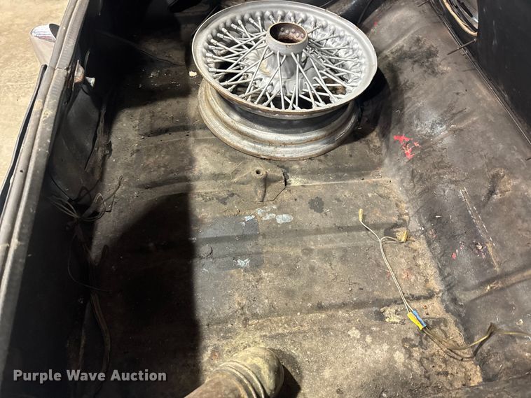 image for item EN0856 1969 MG Midget convertible