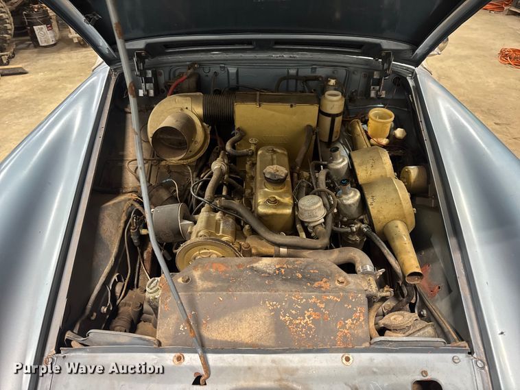 image for item EN0856 1969 MG Midget convertible