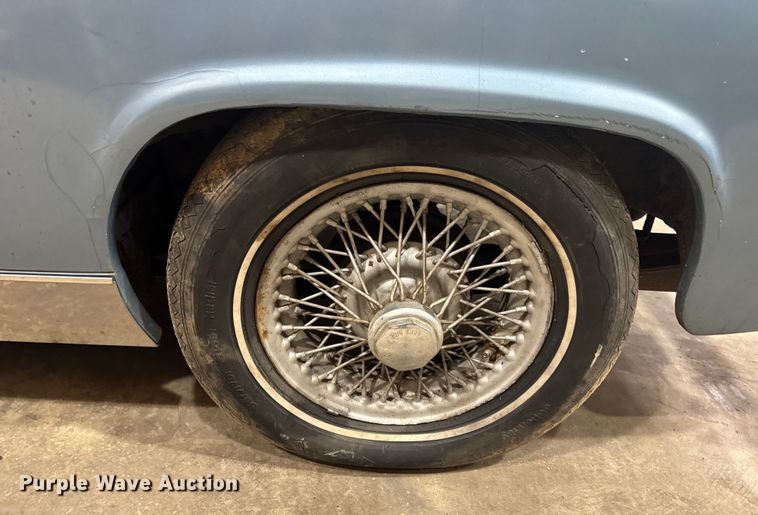 image for item EN0856 1969 MG Midget convertible