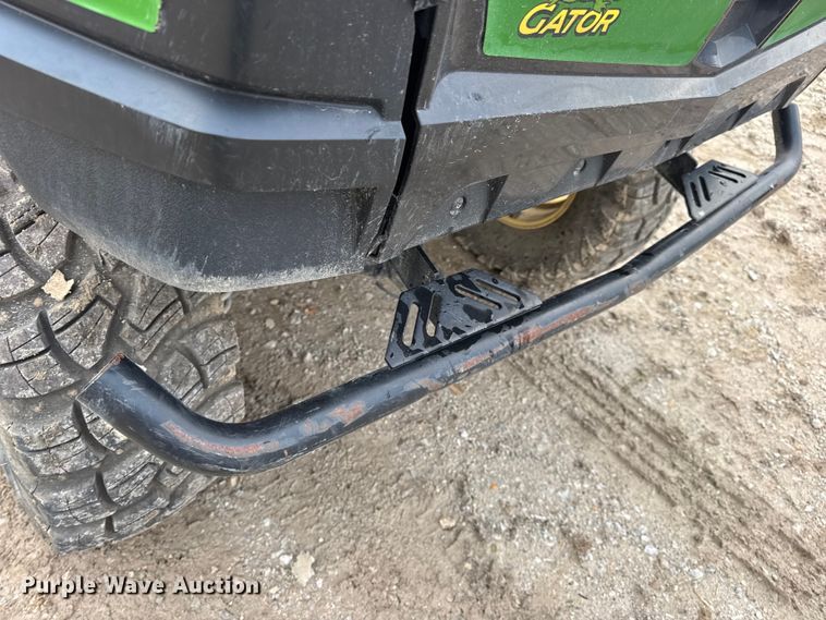 image for item EN0857 2013 John Deere RSX850I utility vehicle