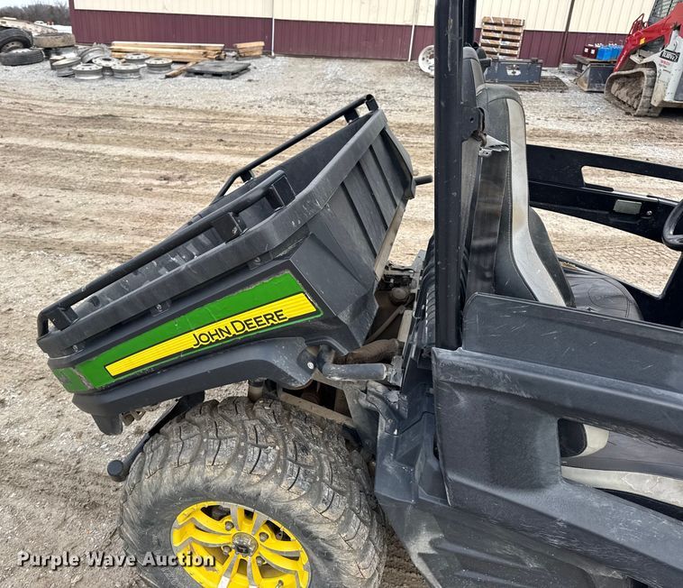 image for item EN0857 2013 John Deere RSX850I utility vehicle