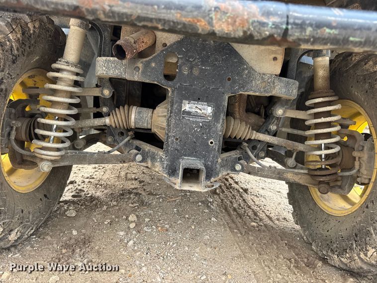 image for item EN0857 2013 John Deere RSX850I utility vehicle