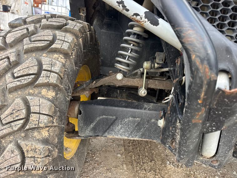 image for item EN0857 2013 John Deere RSX850I utility vehicle