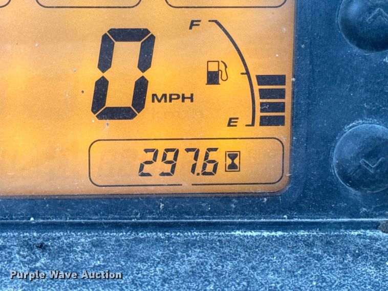 image for item EN0857 2013 John Deere RSX850I utility vehicle