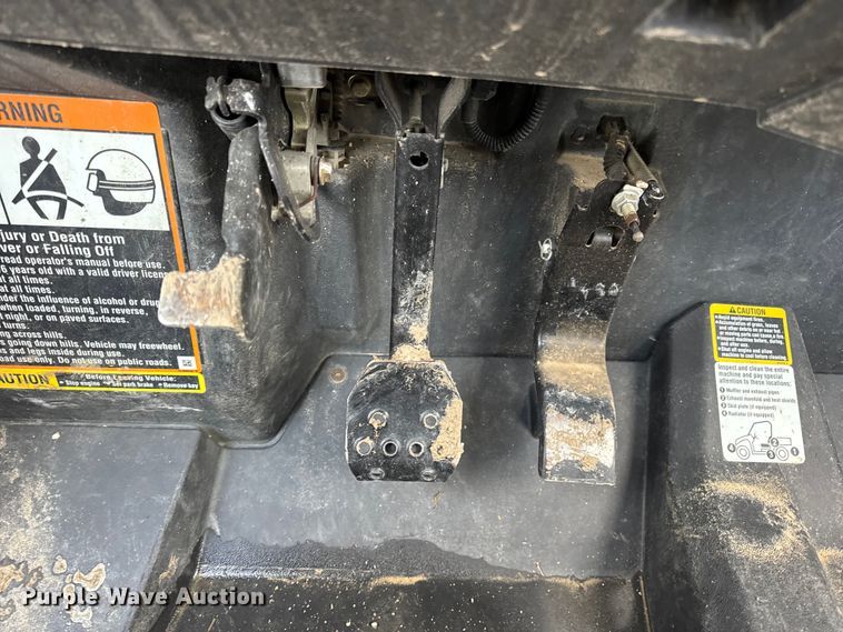 image for item EN0857 2013 John Deere RSX850I utility vehicle