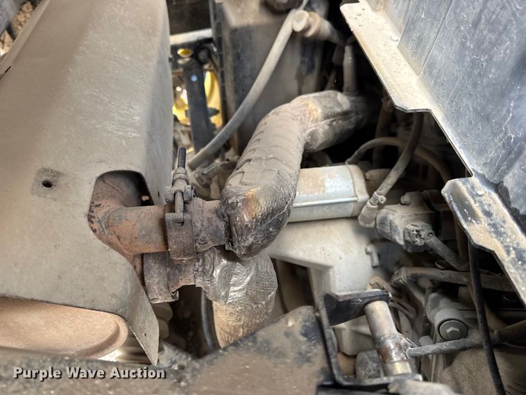 image for item EN0857 2013 John Deere RSX850I utility vehicle