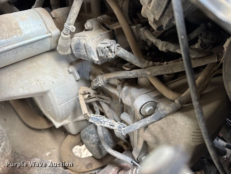 image for item EN0857 2013 John Deere RSX850I utility vehicle