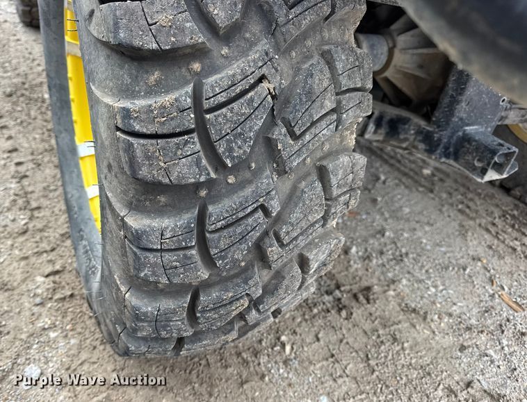 image for item EN0857 2013 John Deere RSX850I utility vehicle