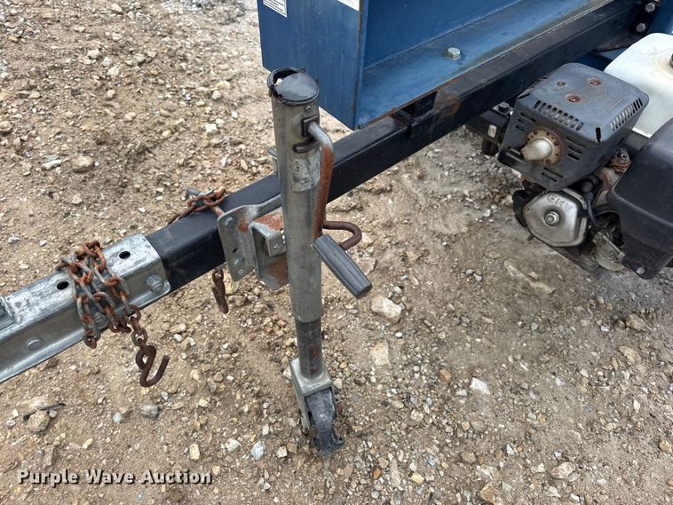 image for item EN0859 2013 Iron & Oak log splitter