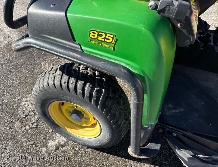 image for item EN0869 2014 John Deere 825I utility vehicle