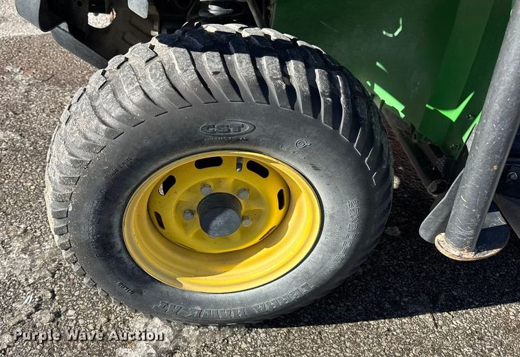 image for item EN0869 2014 John Deere 825I utility vehicle