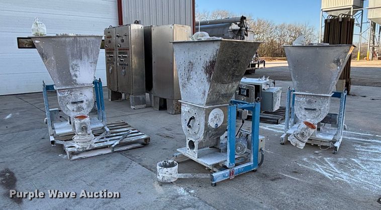 image for item EN5936 (3) Brabender Technologie Inc. H32-DSR103/150 single screw feeders