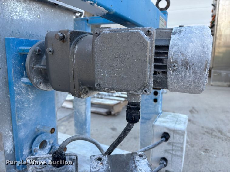 image for item EN5936 (3) Brabender Technologie Inc. H32-DSR103/150 single screw feeders