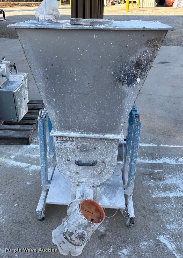 image for item EN5936 (3) Brabender Technologie Inc. H32-DSR103/150 single screw feeders