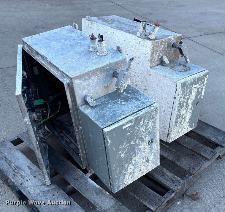image for item EN5939 (2) electrical control cabinets