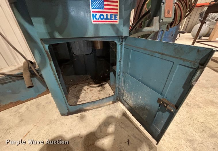 image for item EN5940 K.O. Lee Co. S612 surface grinder