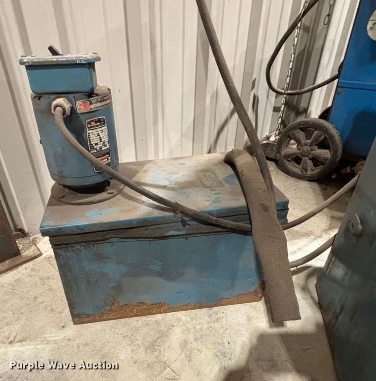 image for item EN5940 K.O. Lee Co. S612 surface grinder