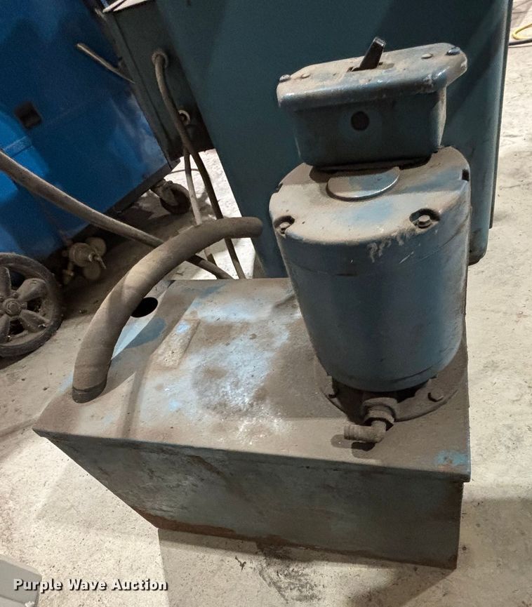 image for item EN5940 K.O. Lee Co. S612 surface grinder