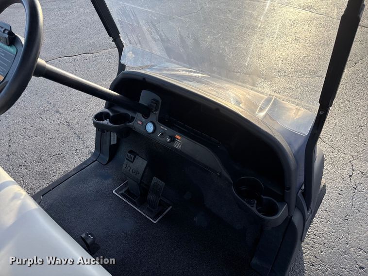 image for item EN5941 Club Car Tempo golf cart