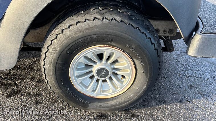 image for item EN5941 Club Car Tempo golf cart