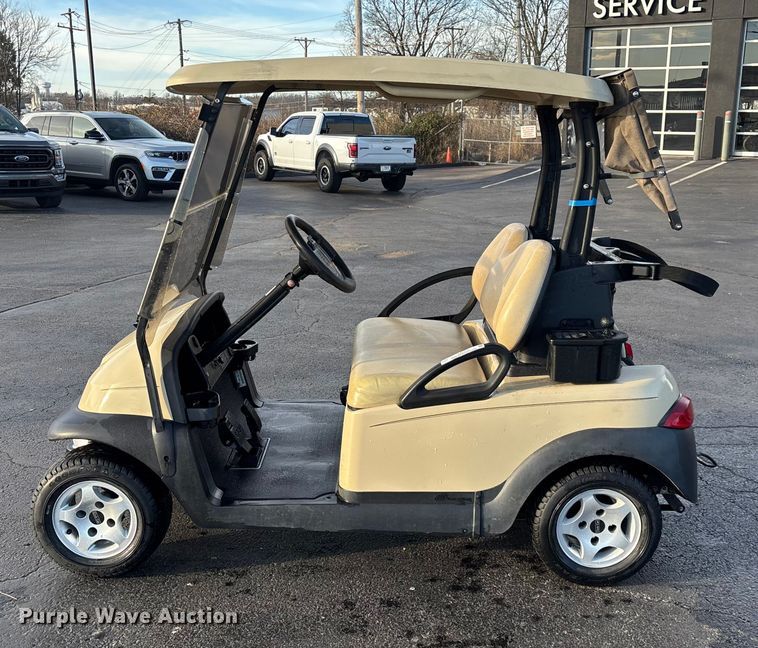 image for item EN5943 Club Car golf cart