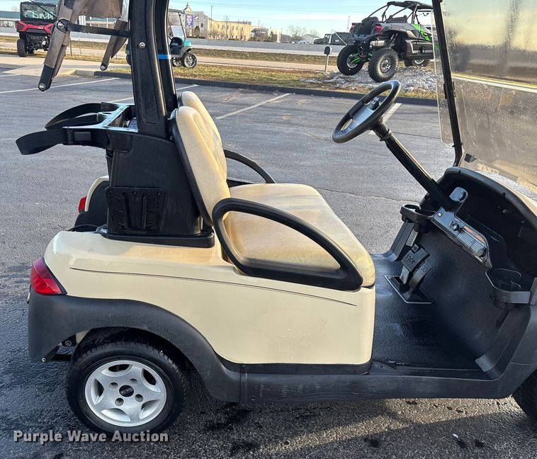 image for item EN5943 Club Car golf cart