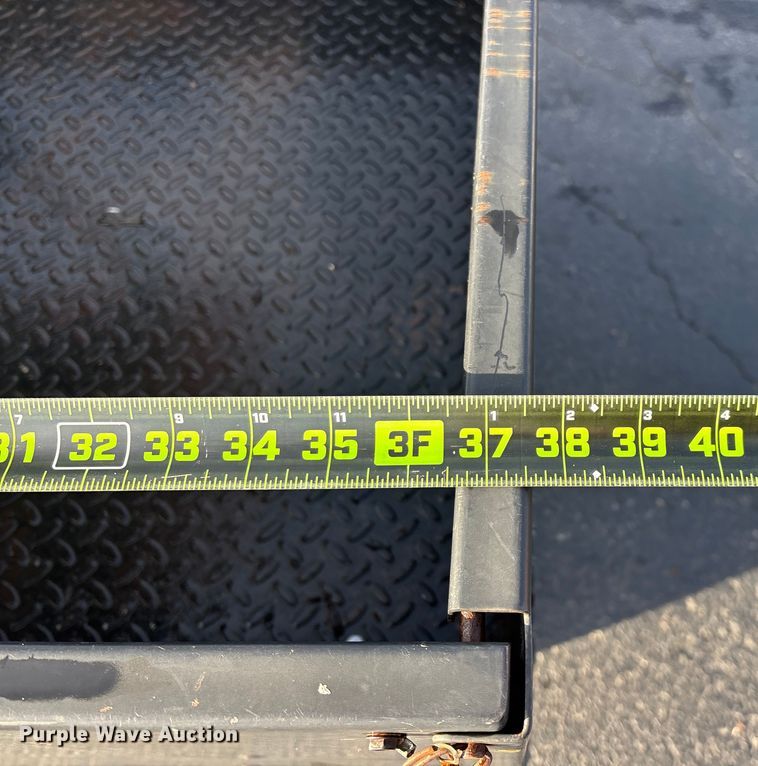 image for item EN5944 Columbia golf cart