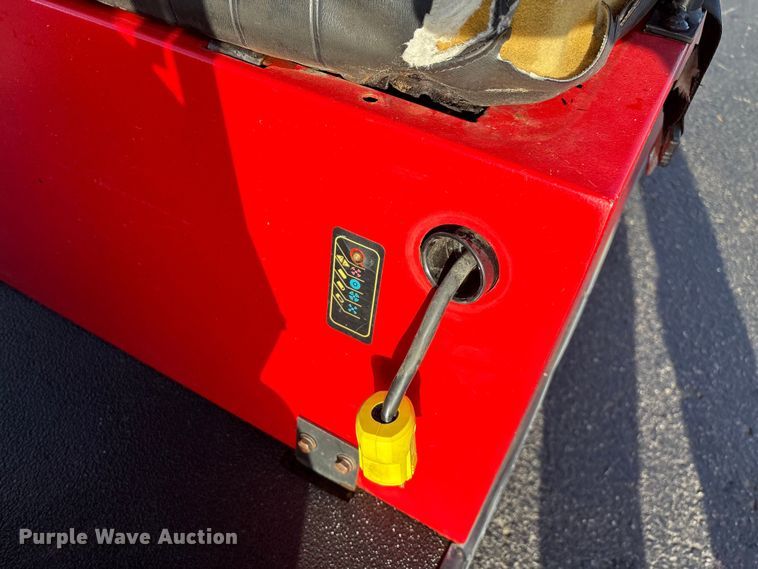 image for item EN5944 Columbia golf cart