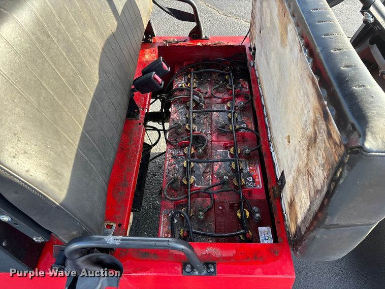 image for item EN5944 Columbia golf cart