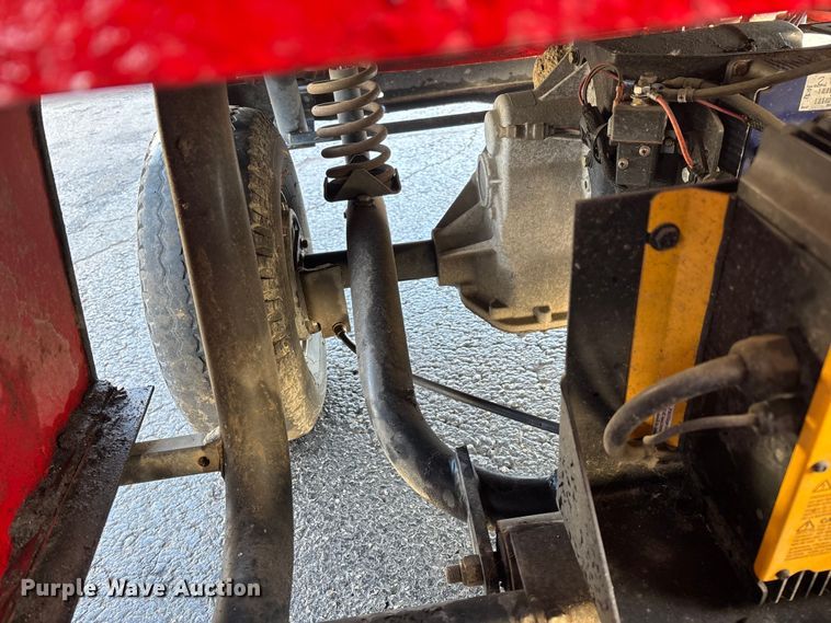 image for item EN5944 Columbia golf cart