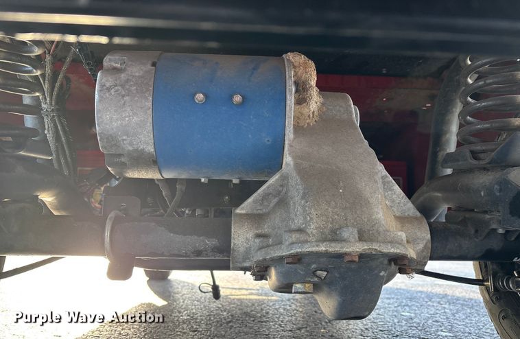 image for item EN5944 Columbia golf cart