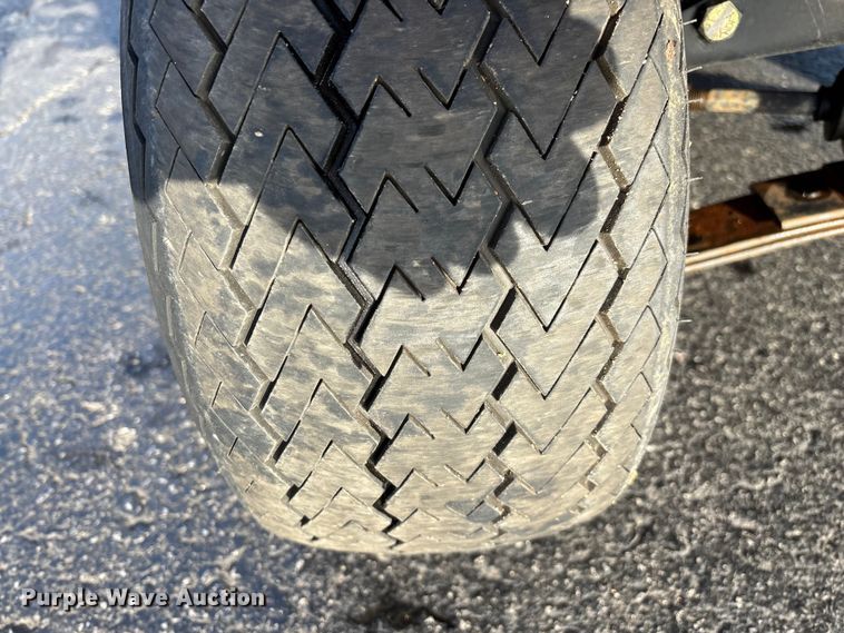 image for item EN5944 Columbia golf cart