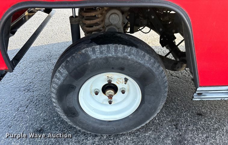 image for item EN5944 Columbia golf cart