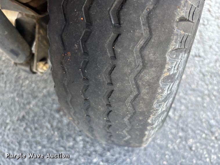 image for item EN5944 Columbia golf cart