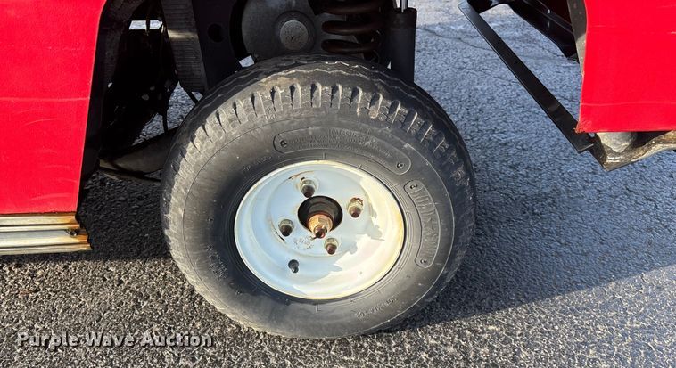 image for item EN5944 Columbia golf cart